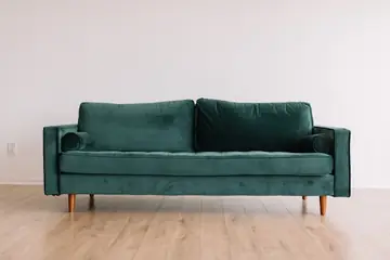 Sofá verde de la tienda